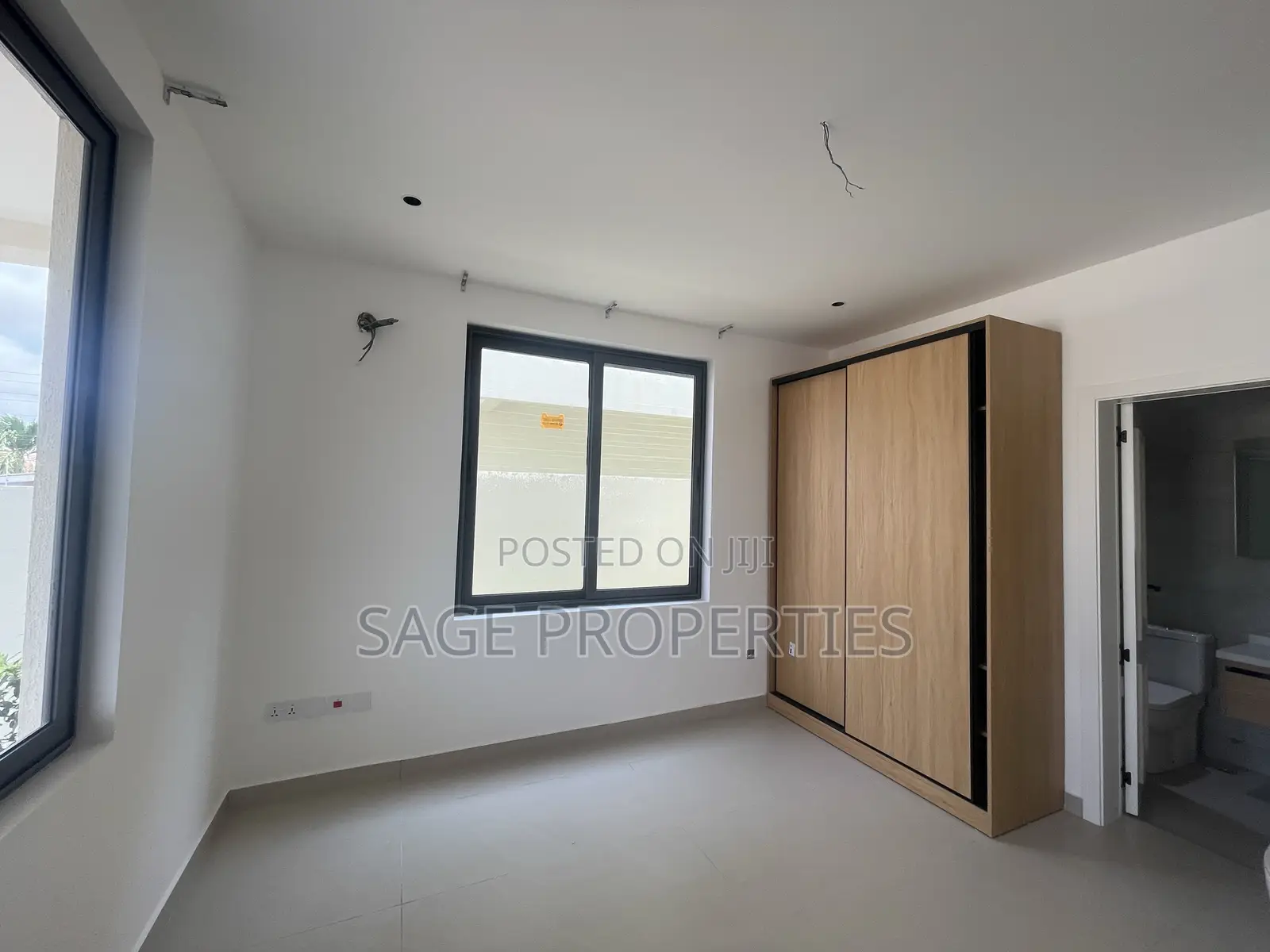 5bdrm Duplex in Ability for sale