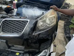 Vibe Pontiac 2010 Front Cut Available