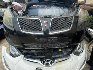 Vibe Pontiac 2010 Front Cut Available