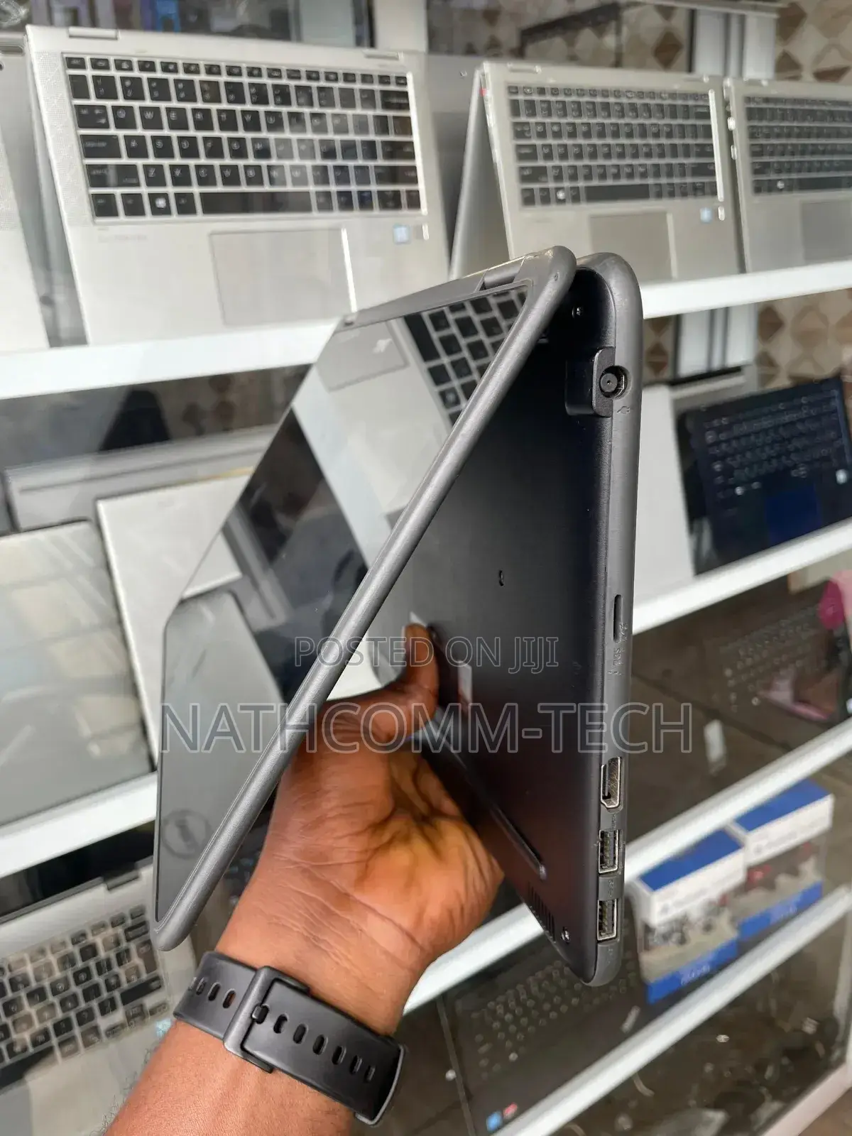 Laptop Dell Latitude 3189 4GB Intel SSD 128GB
