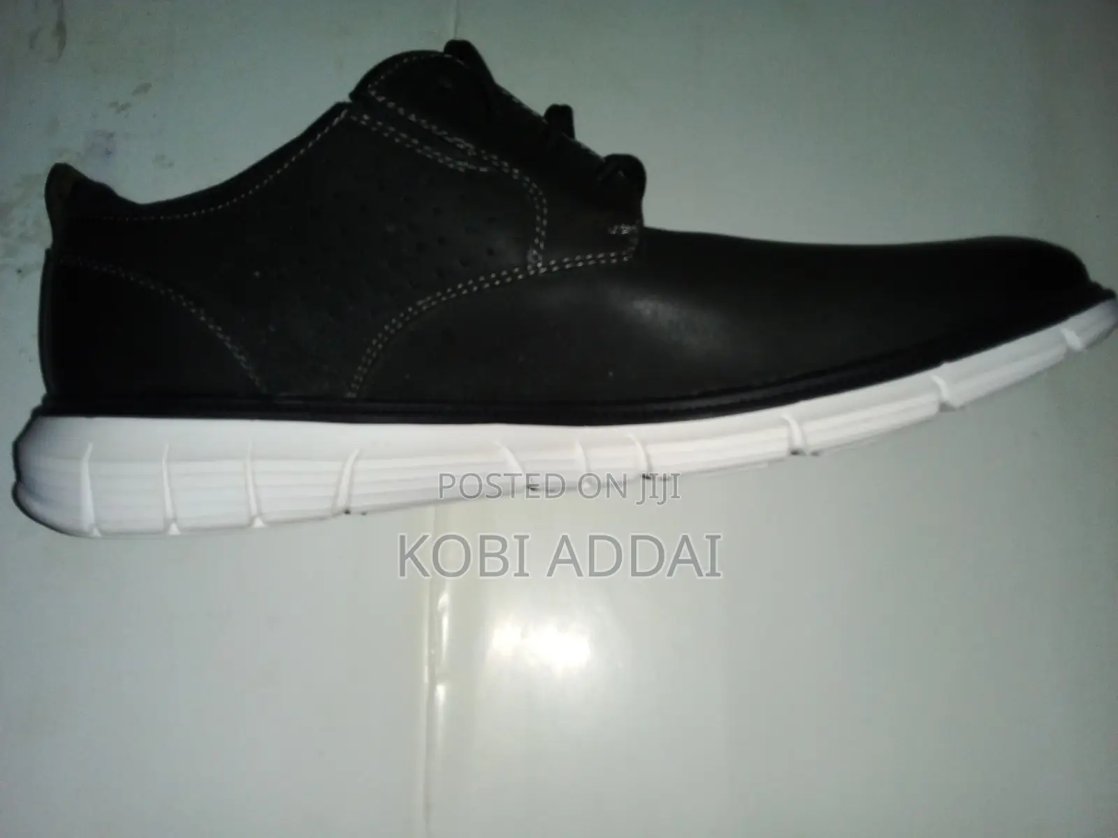 Casual Dress Shoes/Sneakers