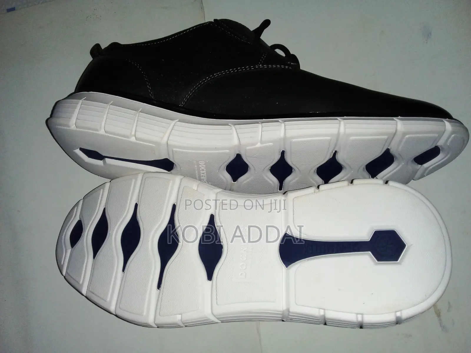 Casual Dress Shoes/Sneakers