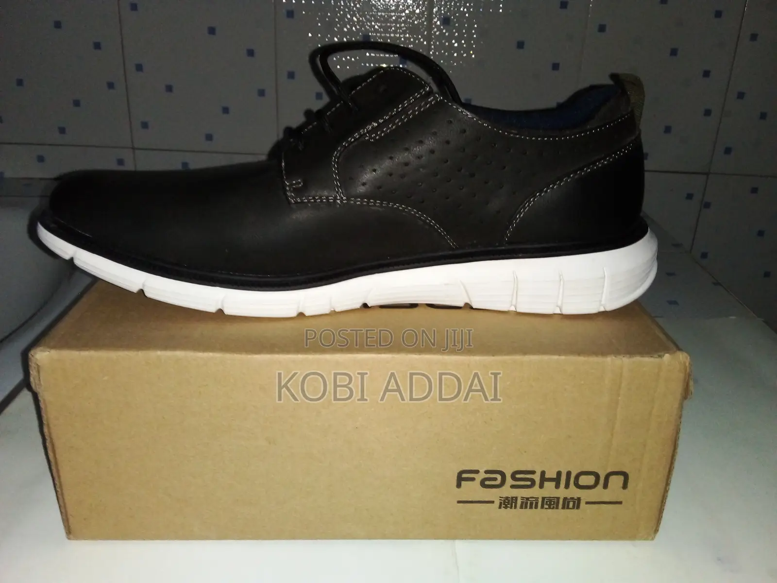 Casual Dress Shoes/Sneakers
