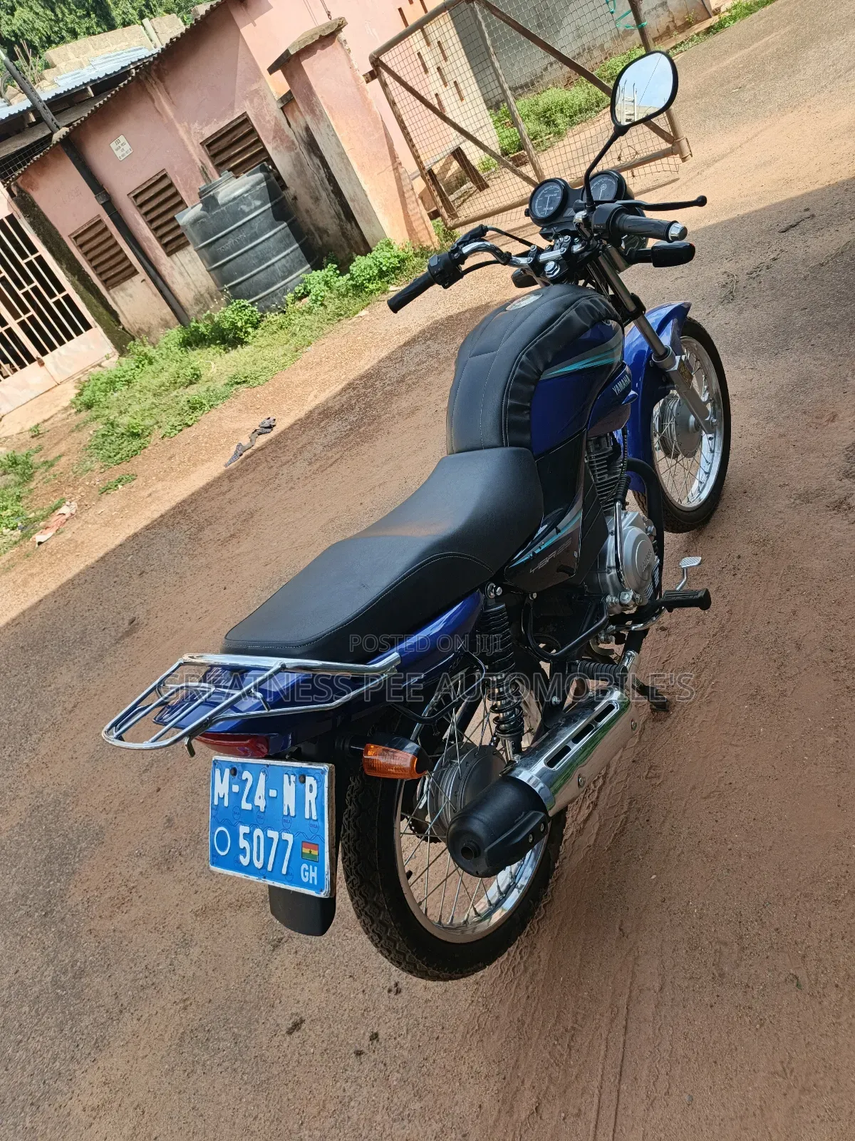 Yamaha YBR125 2024 Blue