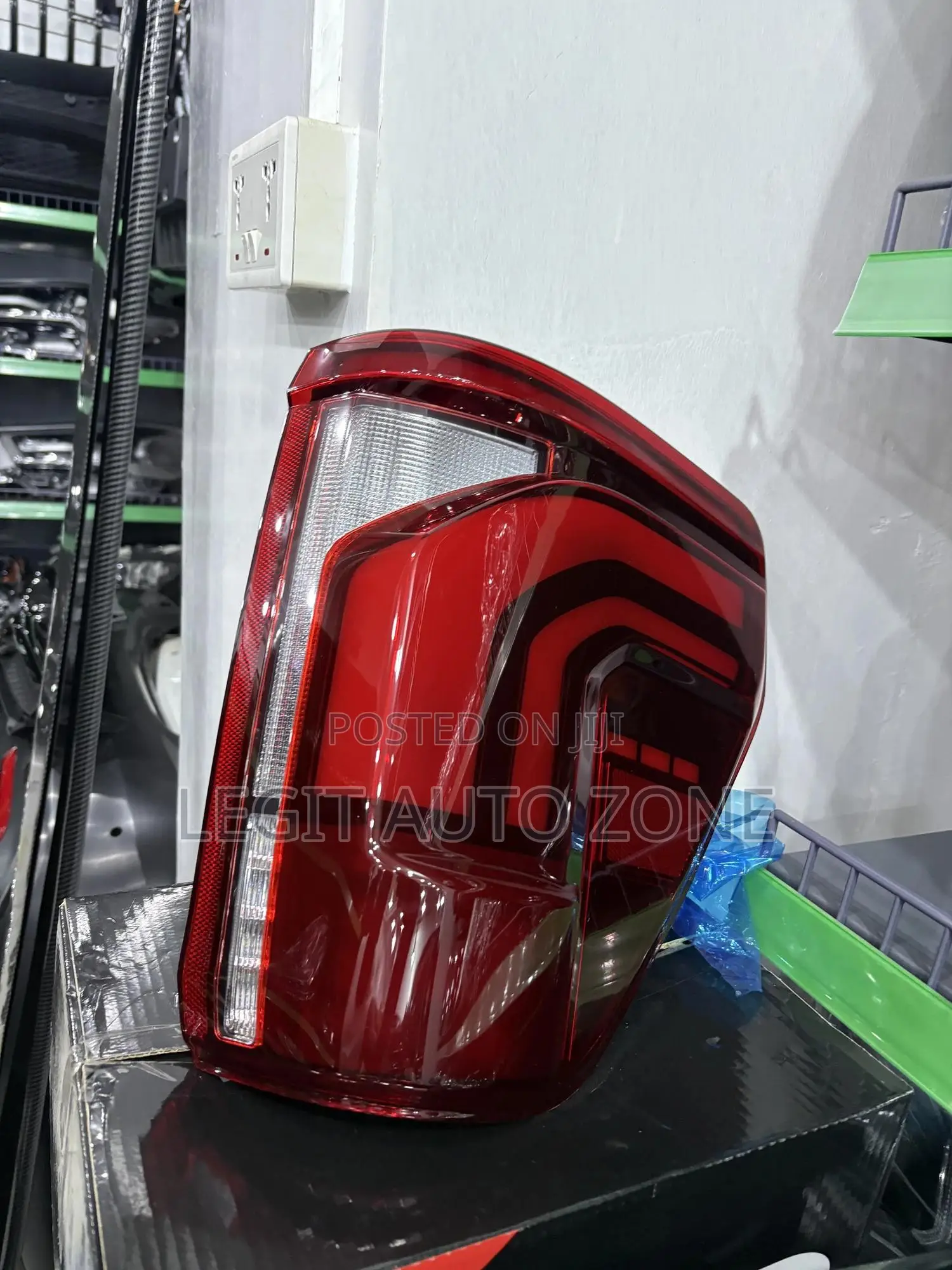 Ford F150 2021,2022,2023, Spec Taillights Available