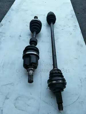 Toyota Yaris / Vitz 2010 Driving Shaft Pair