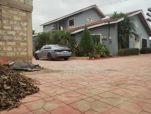 8bdrm House in Weija for sale