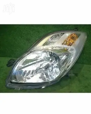 Toyota Vitz Headlight 2009 2010 2011