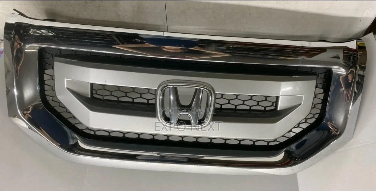 2012-2015 Honda Pilot Front Bumper Upper Grille Chrome