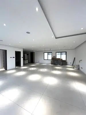 5bdrm Mansion in Cantonments for sale
