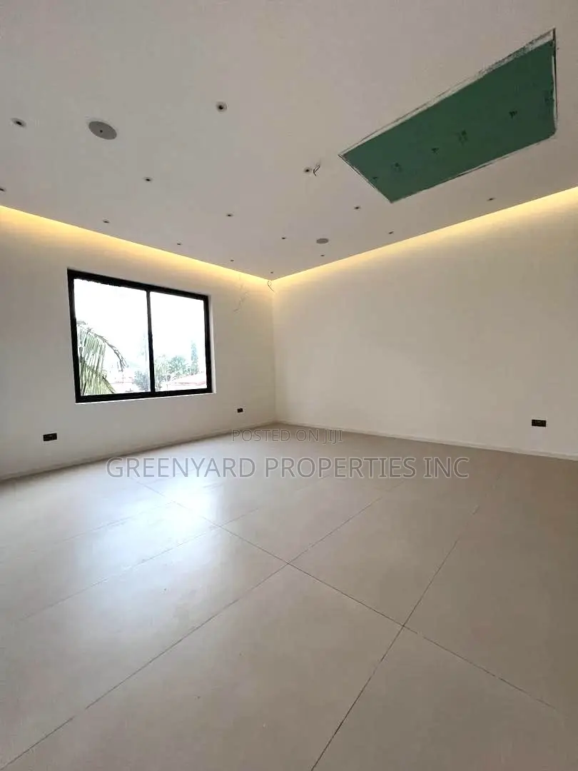 5bdrm Mansion in Cantonments for sale