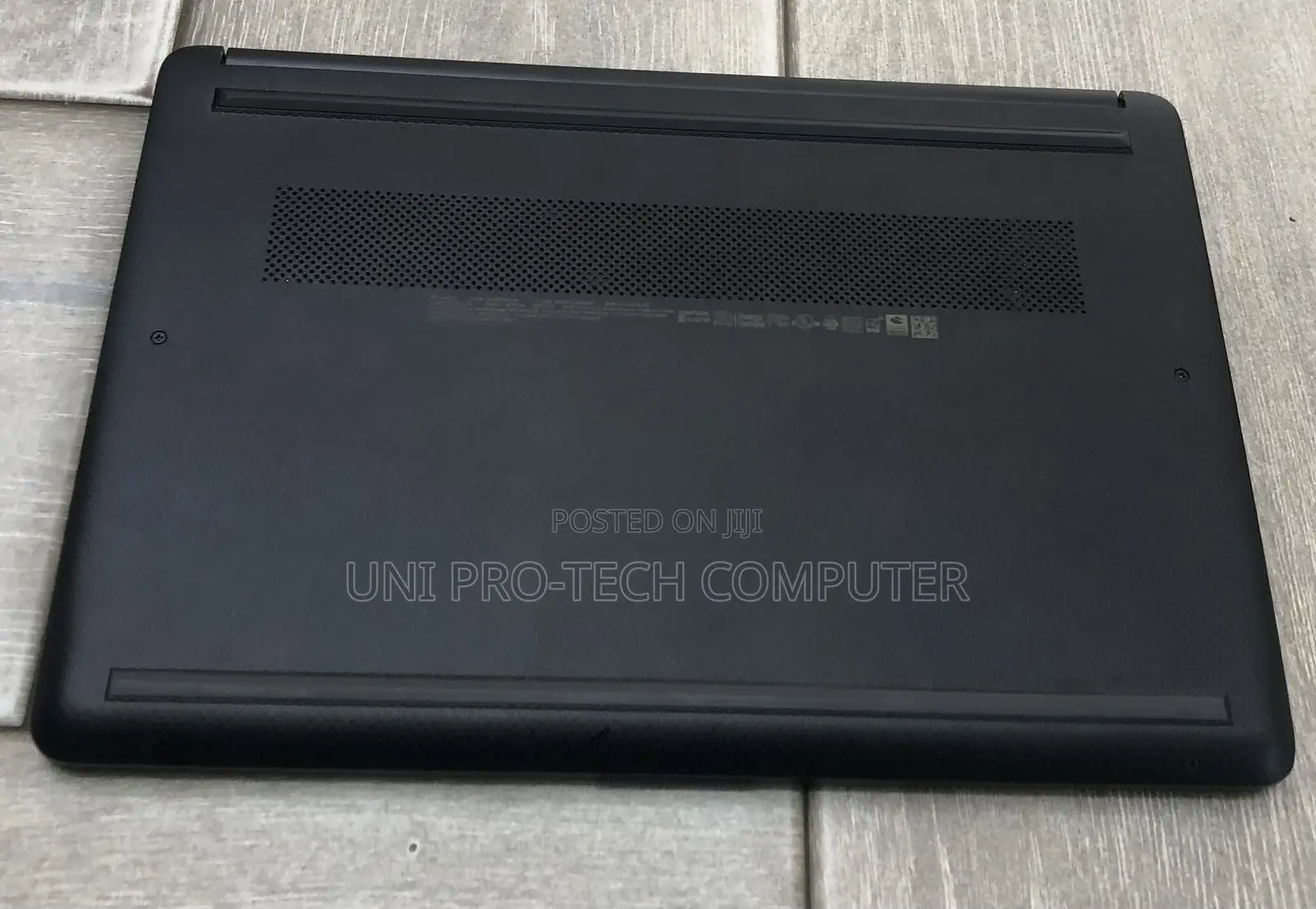 New Laptop HP 14-Dq1025cl 4GB Intel SSD 128GB