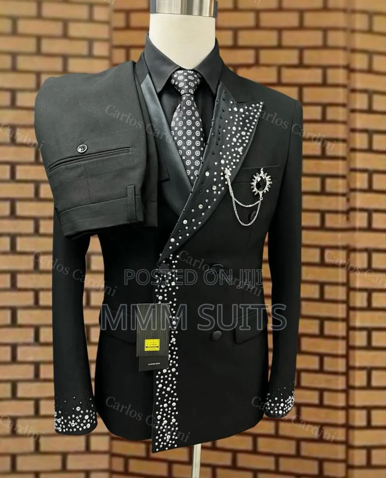 Elegant and Stylish Turkey Men Double-Breasted Men Suit With Stones