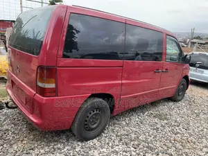 Mercedes-Benz Vito 1999 Red