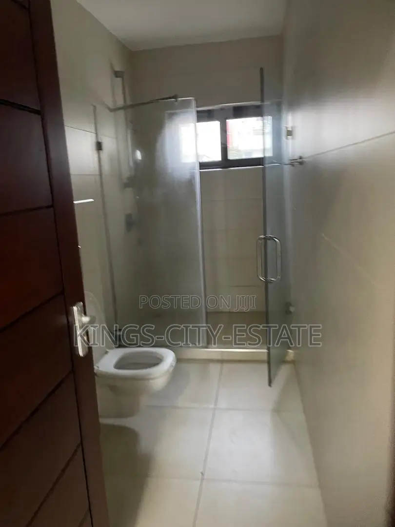 4bdrm House in Airport Residential for rent