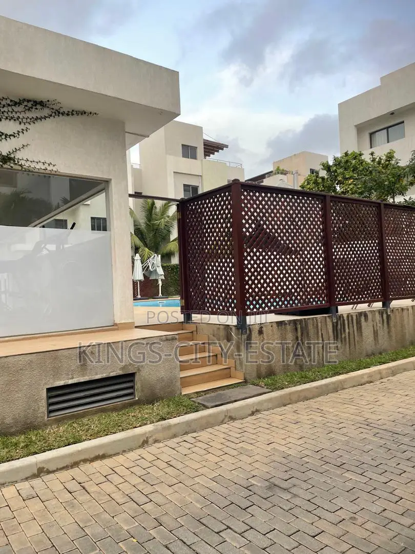 4bdrm House in Airport Residential for rent