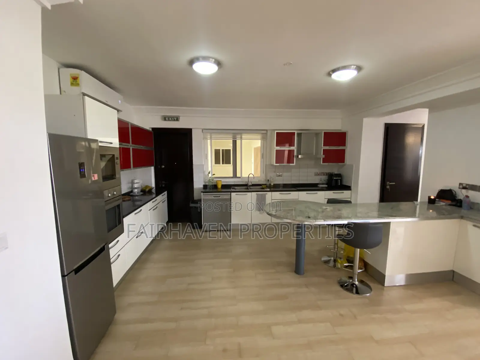 Fully Furnished 3 Bedrooms Apartment for Rent