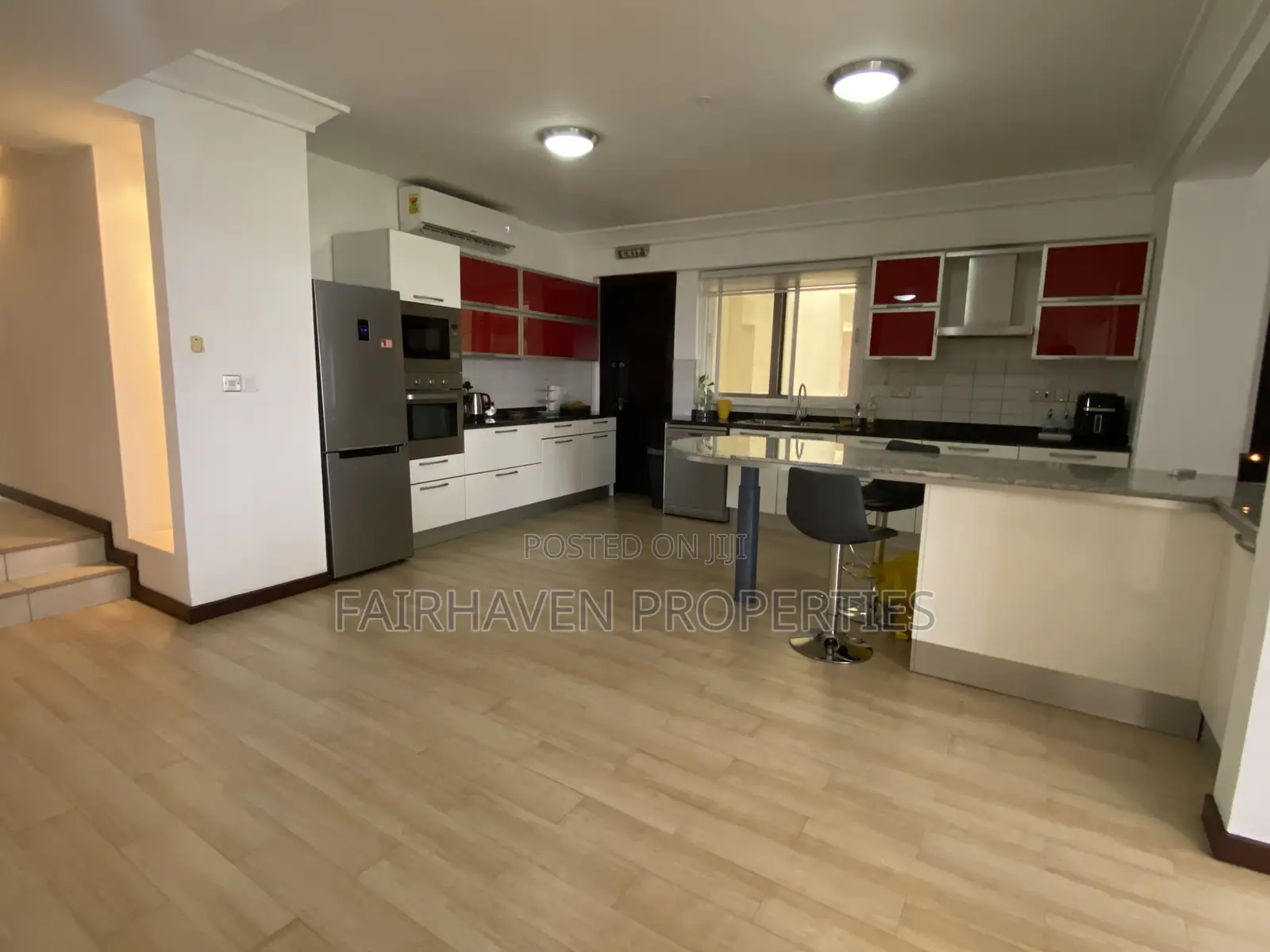 Fully Furnished 3 Bedrooms Apartment for Rent