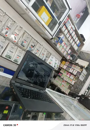Laptop Dell Latitude 3320 4GB Intel HDD 500GB