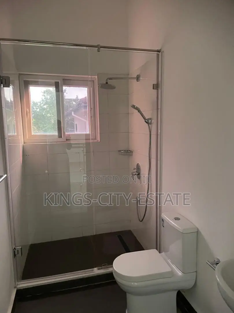 3bdrm House in Airport Residential for rent