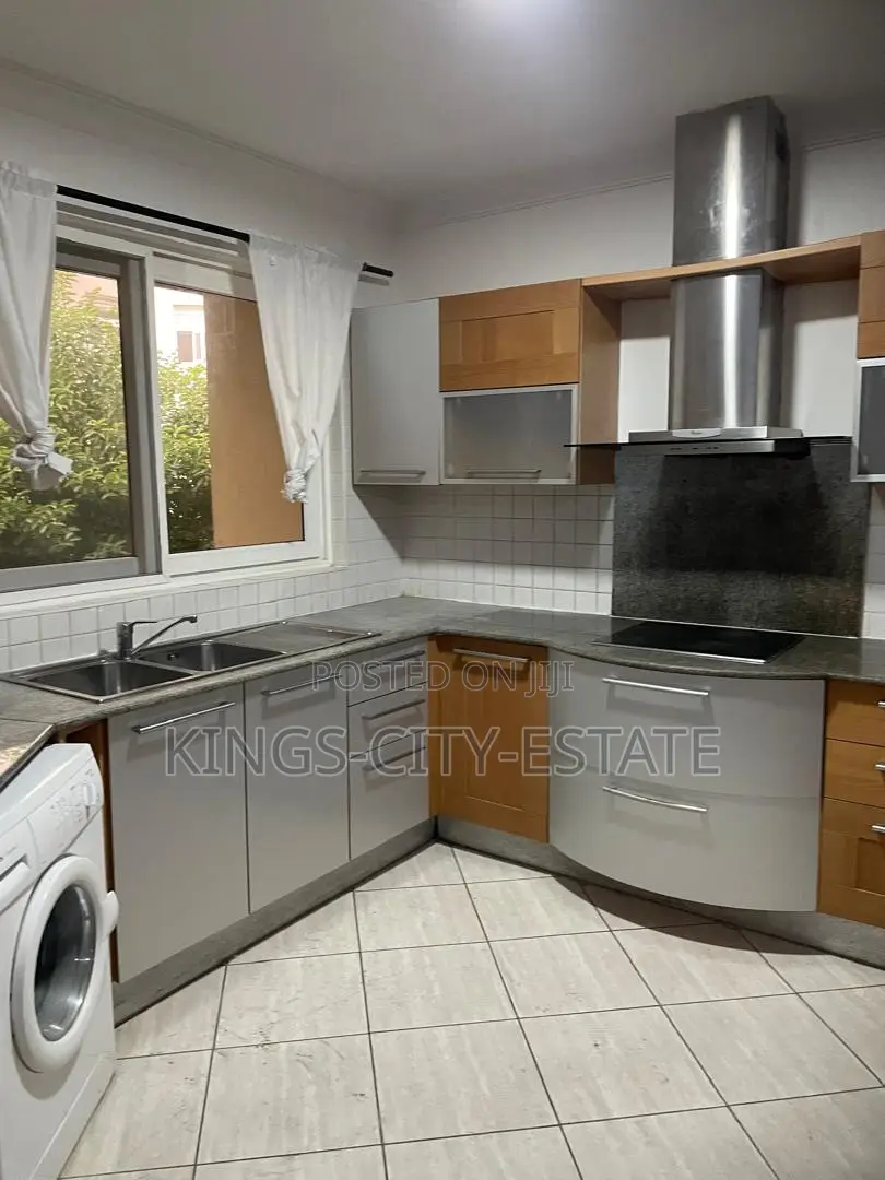 Furnished 3bdrm Apartment in Airport Residential for rent