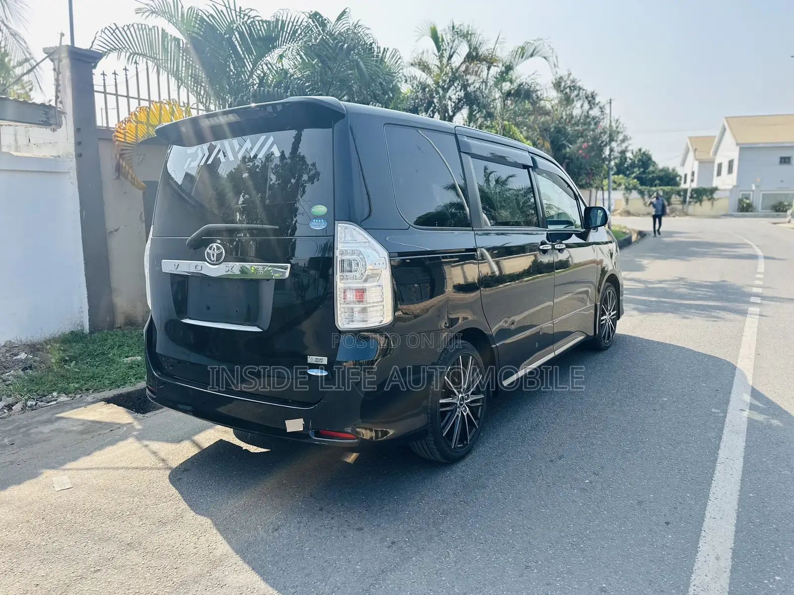 Toyota Voxy 2013 Black