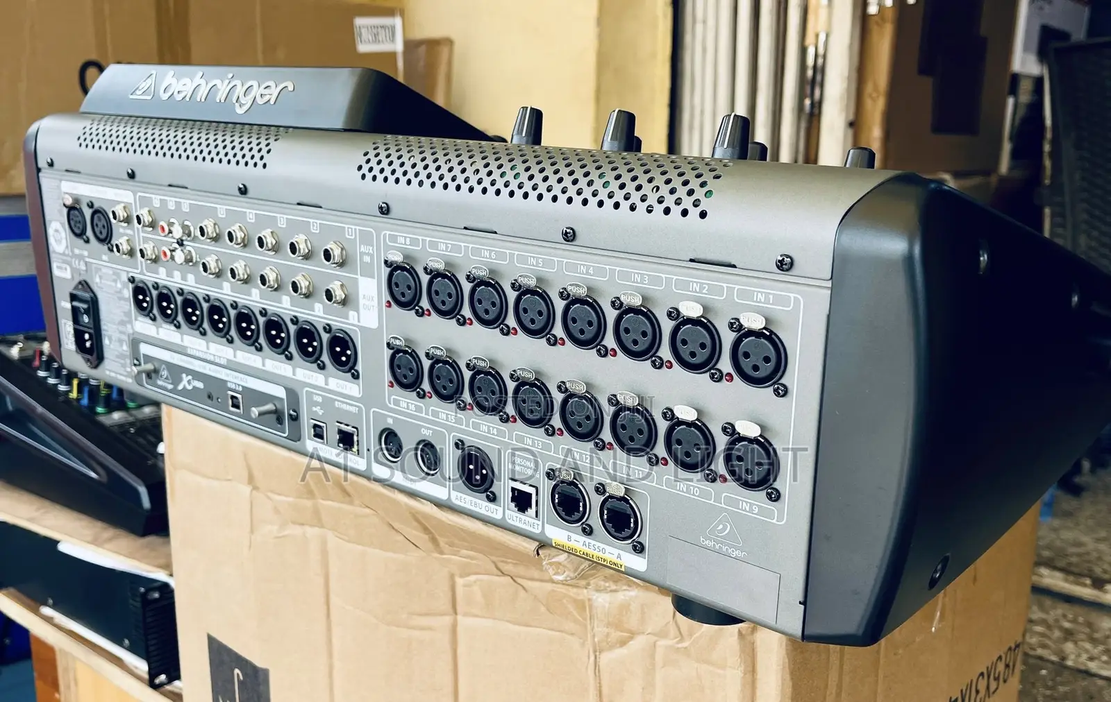 Behringer X32 Compact 16x8 Digital Mixer