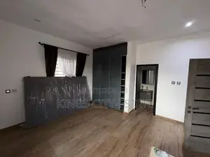 3bdrm House in Ashongman Estate for sale