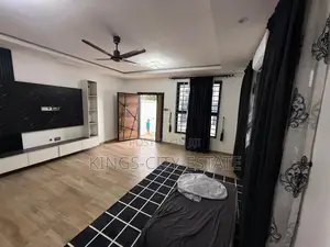 3bdrm House in Ashongman Estate for sale