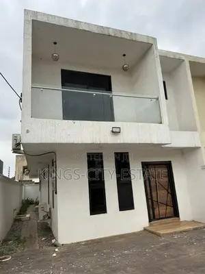 3bdrm House in Ashongman Estate for sale