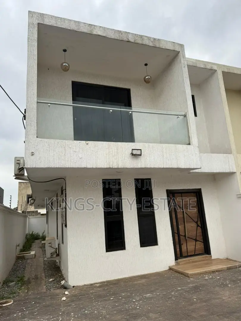 3bdrm House in Ashongman Estate for sale