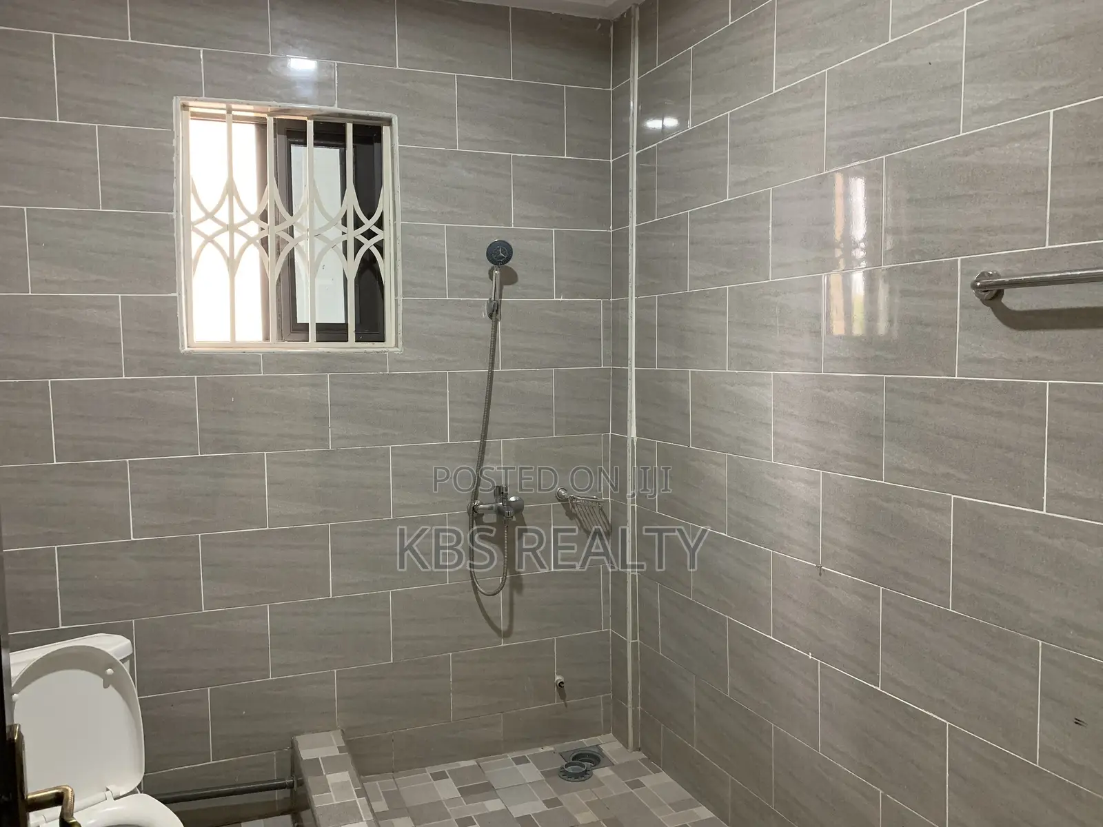 2bdrm Apartment in Ahodwo-Daban, Kumasi Metropolitan for rent