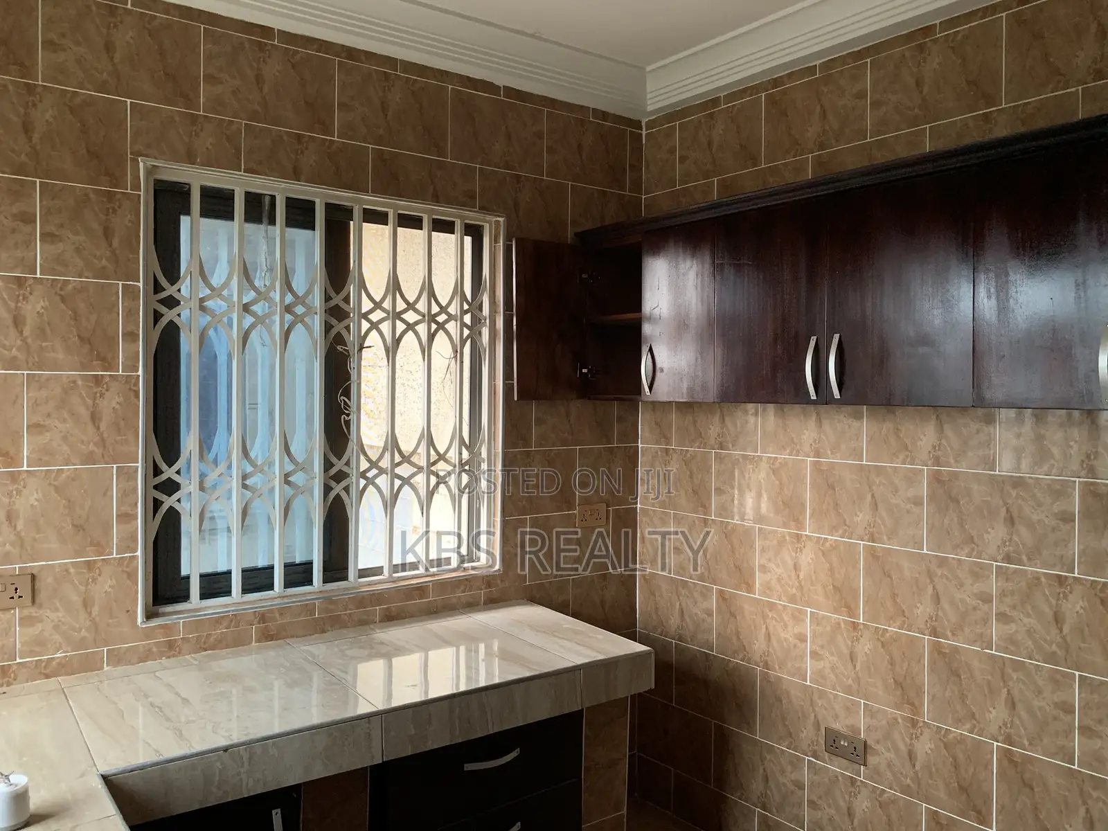 2bdrm Apartment in Ahodwo-Daban, Kumasi Metropolitan for rent