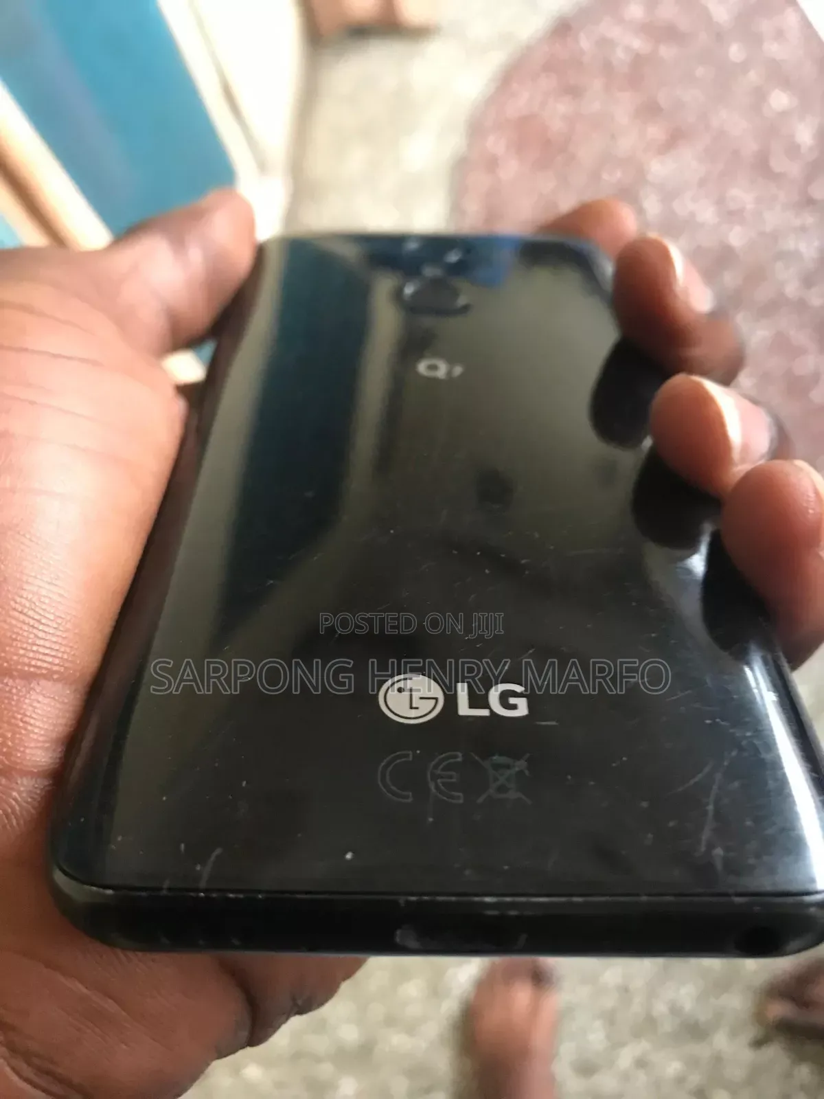 LG Q7 32 GB Black