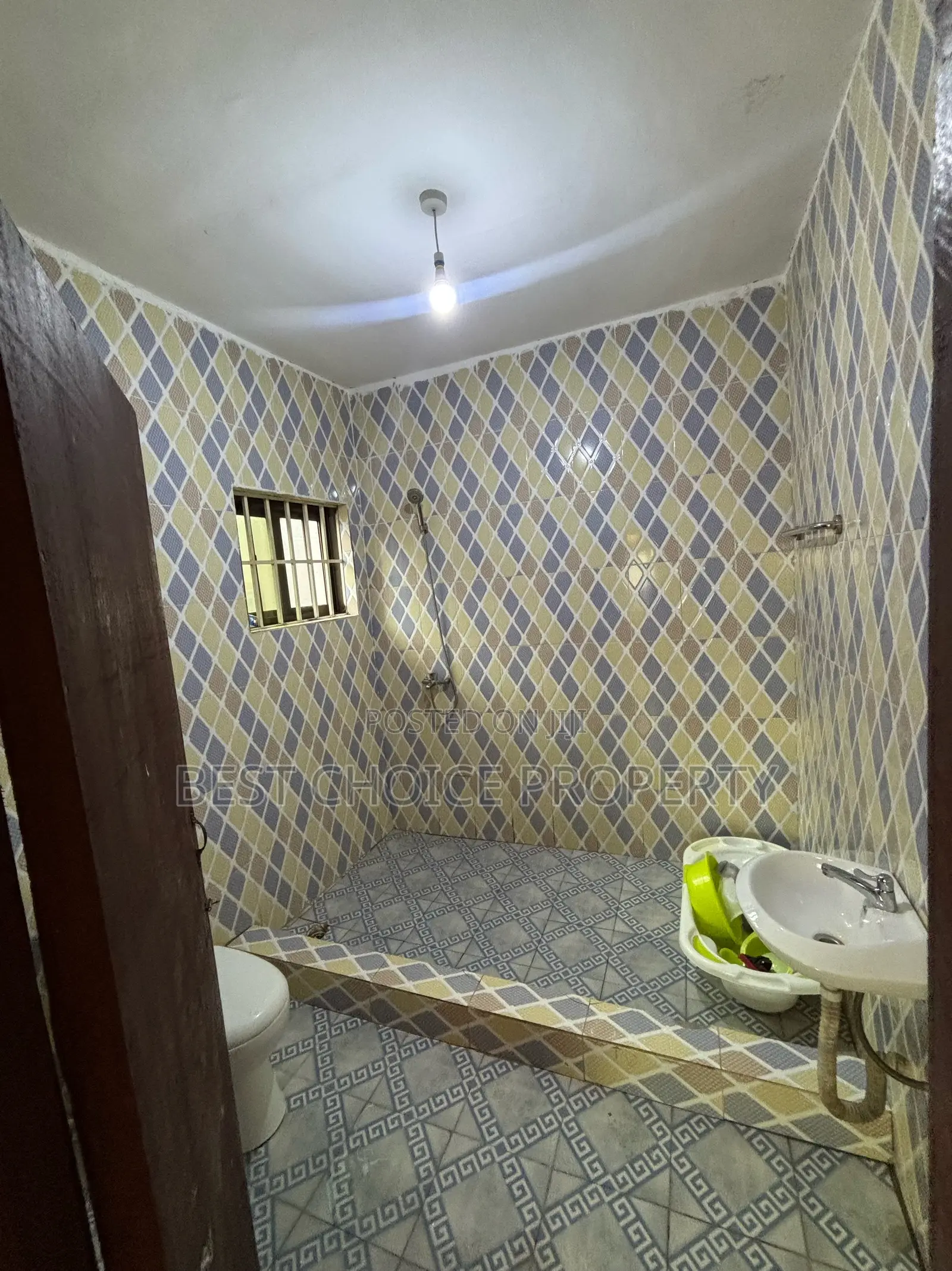 3 Bedroom Apartment for Rent at Adenta Accountancy