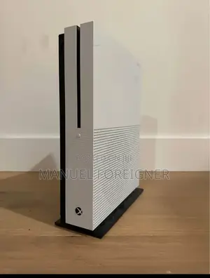 Xbox 1s or Slim Console