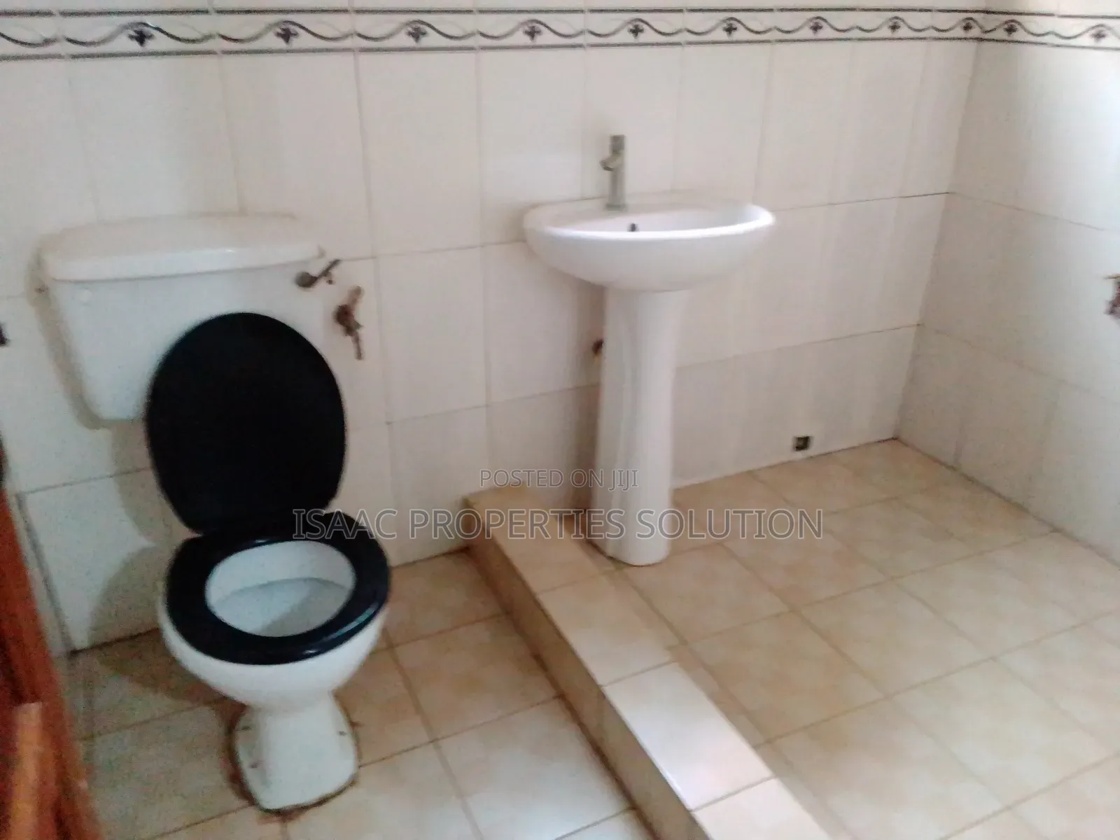 1bdrm Apartment in Isaac Properties, Takoradi for rent
