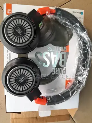 JBL Tune 730bt Pure Bass Wireless Headphone.