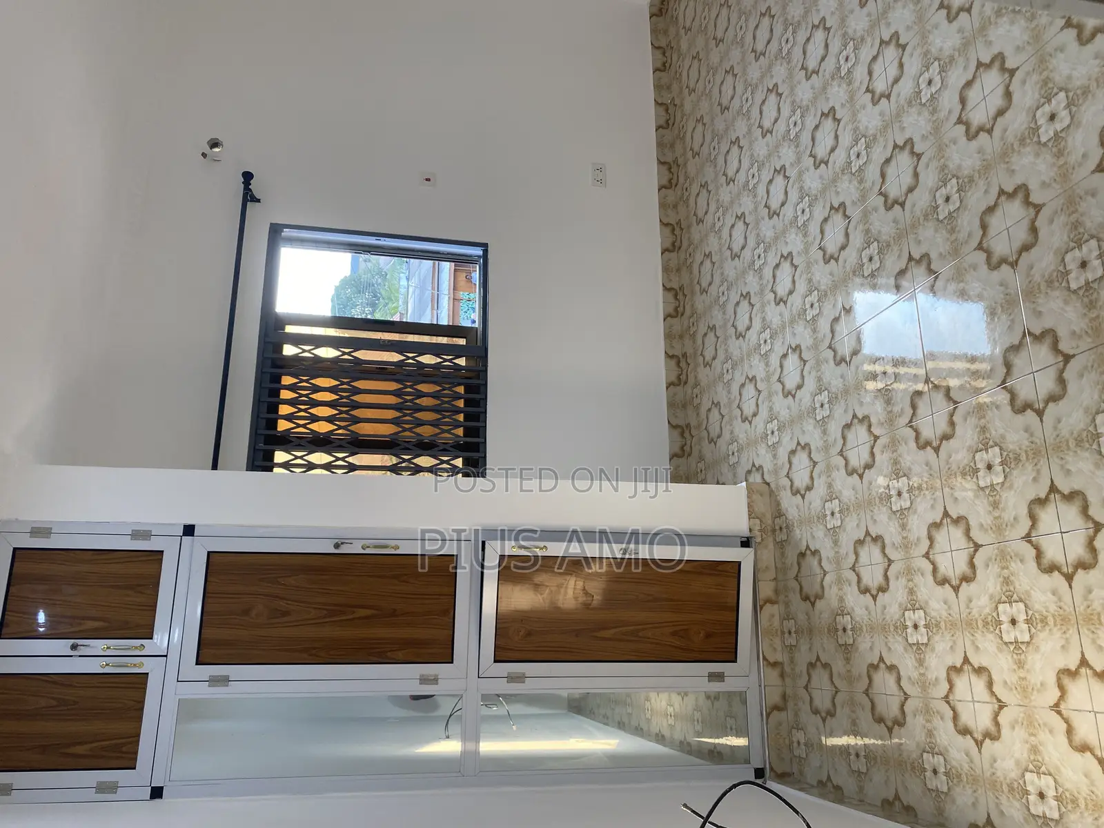 Executive Single Room Self Contained