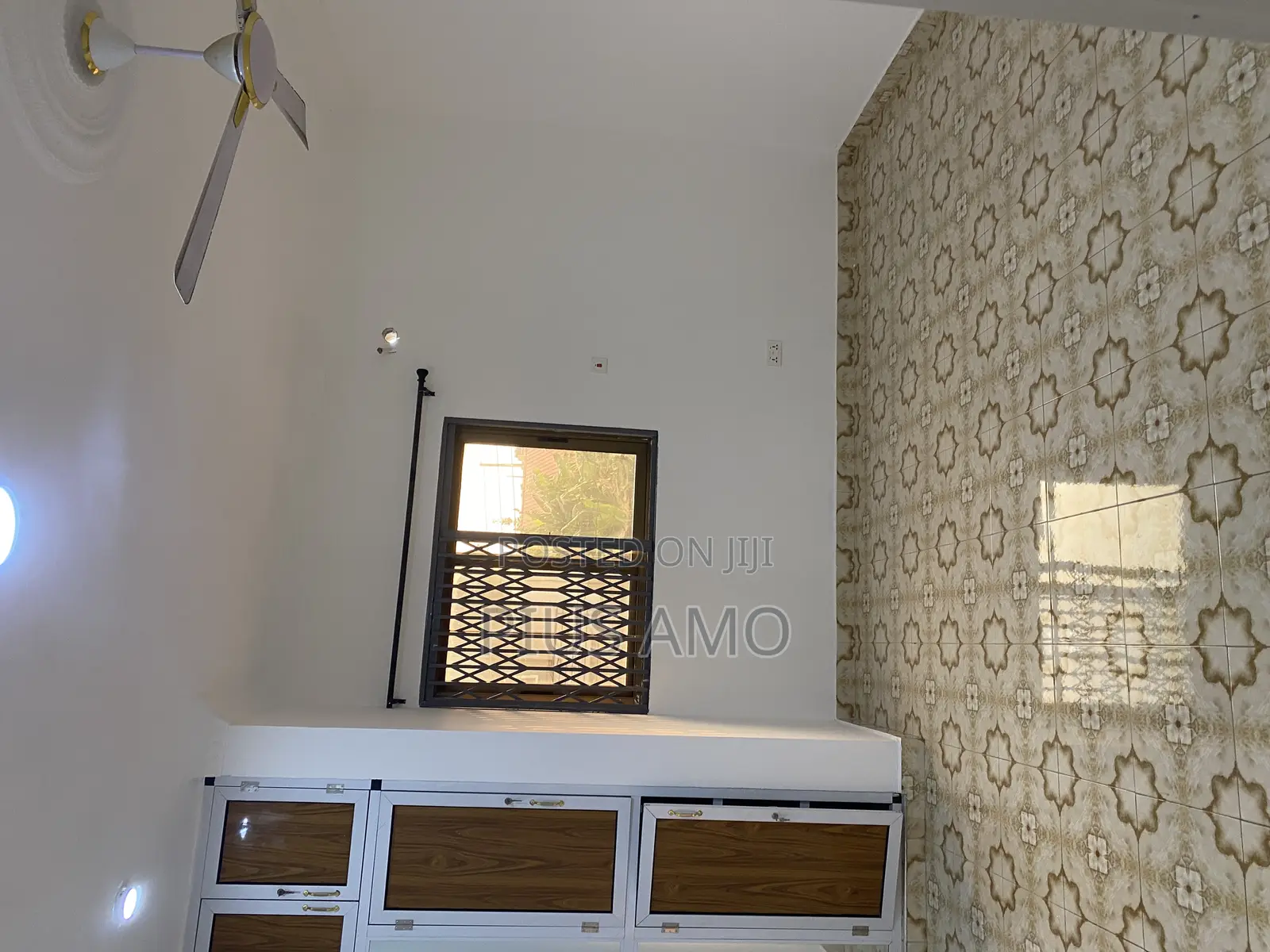 Executive Single Room Self Contained