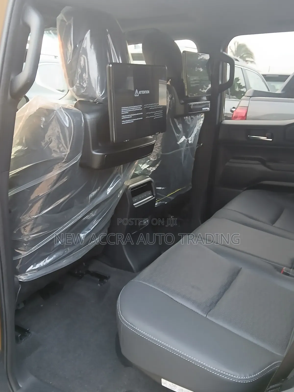 New Toyota Land Cruiser Prado 2.8 2025 Yellow