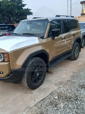 New Toyota Land Cruiser Prado 2.8 2025 Yellow