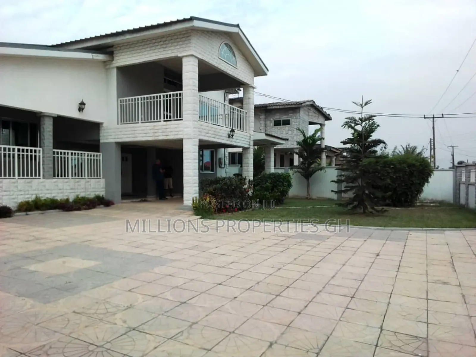 5bdrm House in Millions Properties, Kumasi Metropolitan for rent