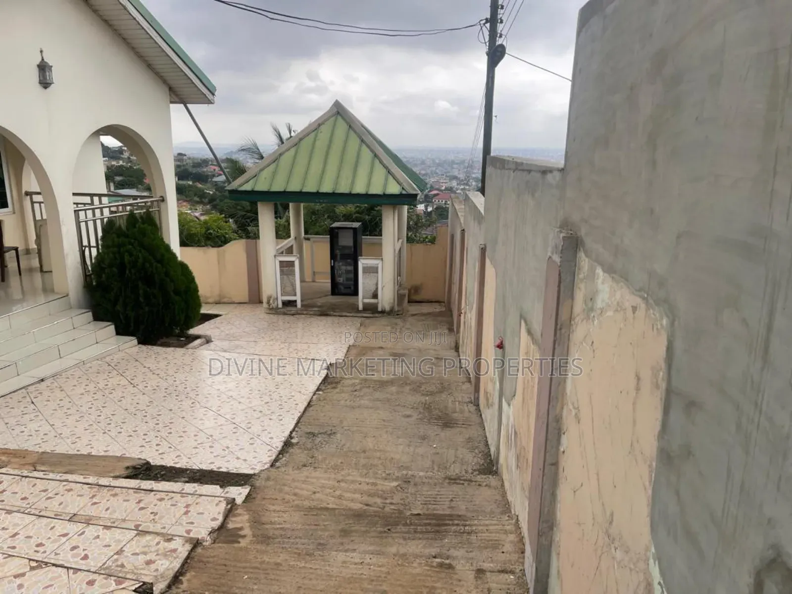 5bdrm House in Cp, Gbawe for sale