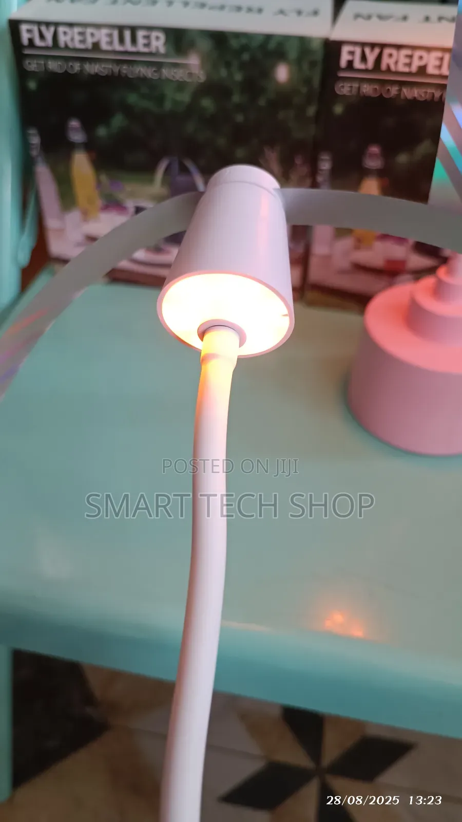 Fly Repeller Portable Mosquito Repellent Fan With Lighting.