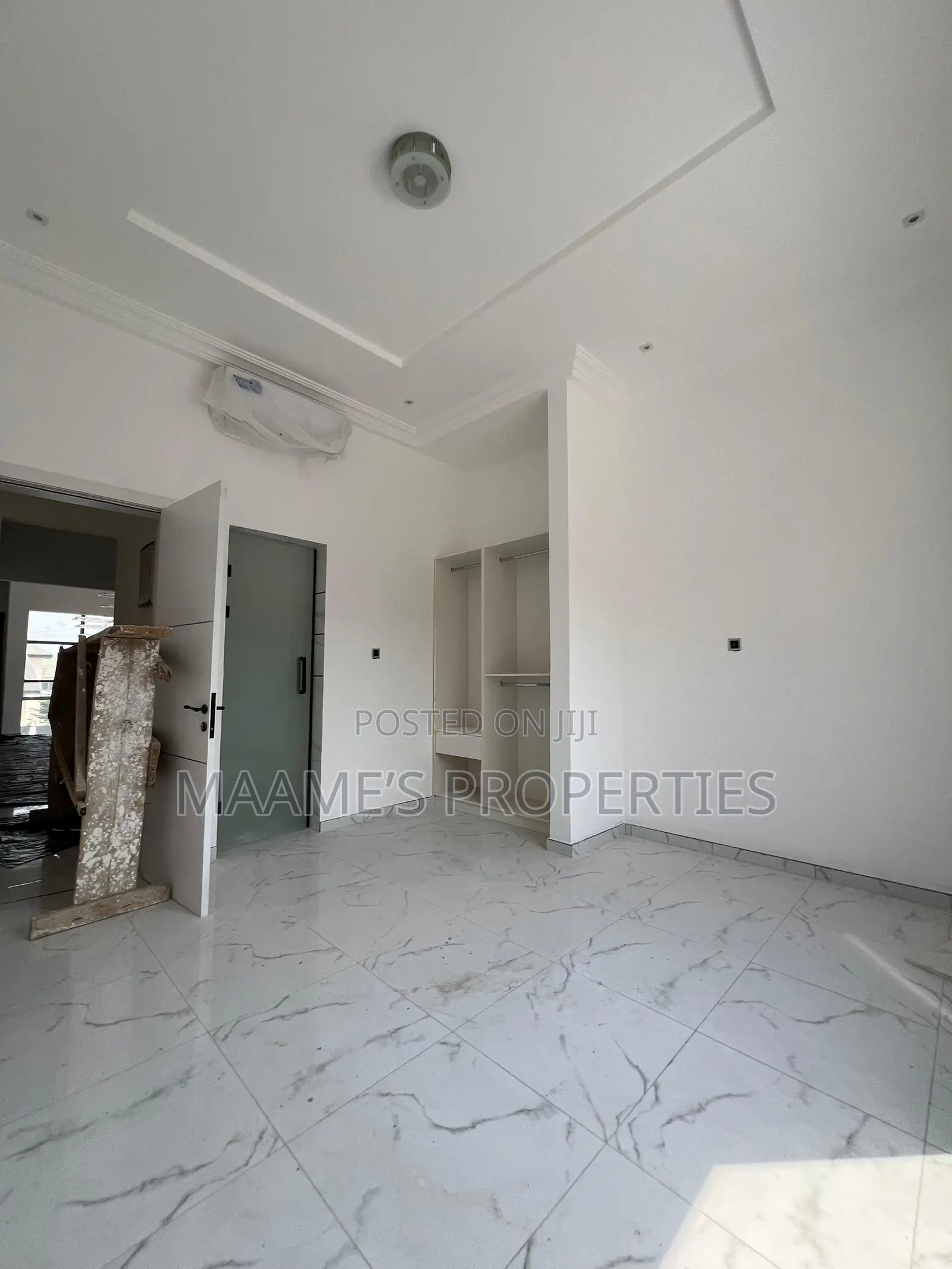 4bdrm Duplex in East Legon for sale