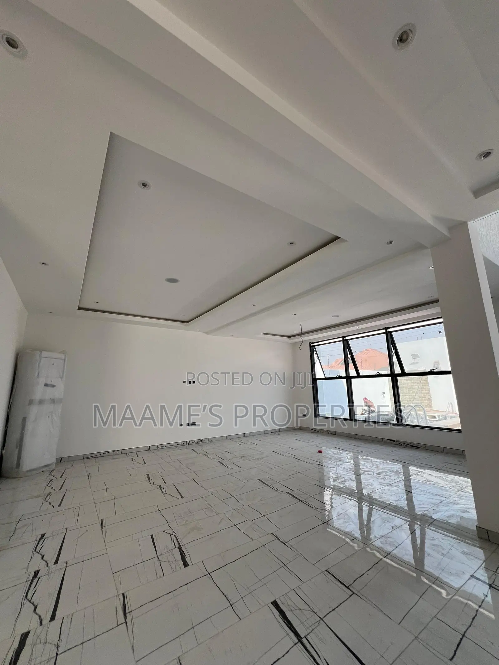 4bdrm Duplex in East Legon for sale