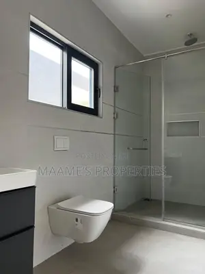 4bdrm Duplex in East Legon for sale