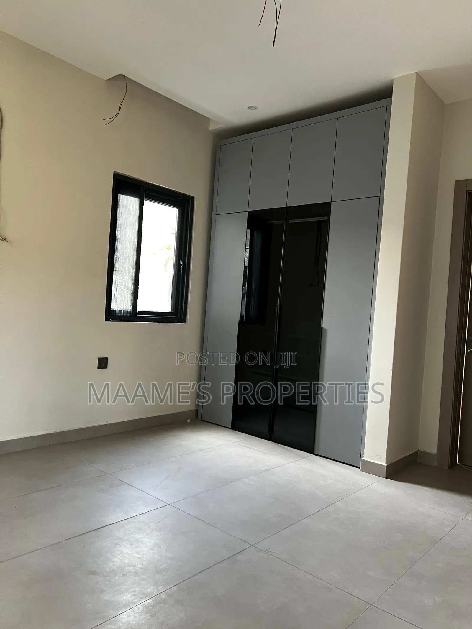 4bdrm Duplex in East Legon for sale