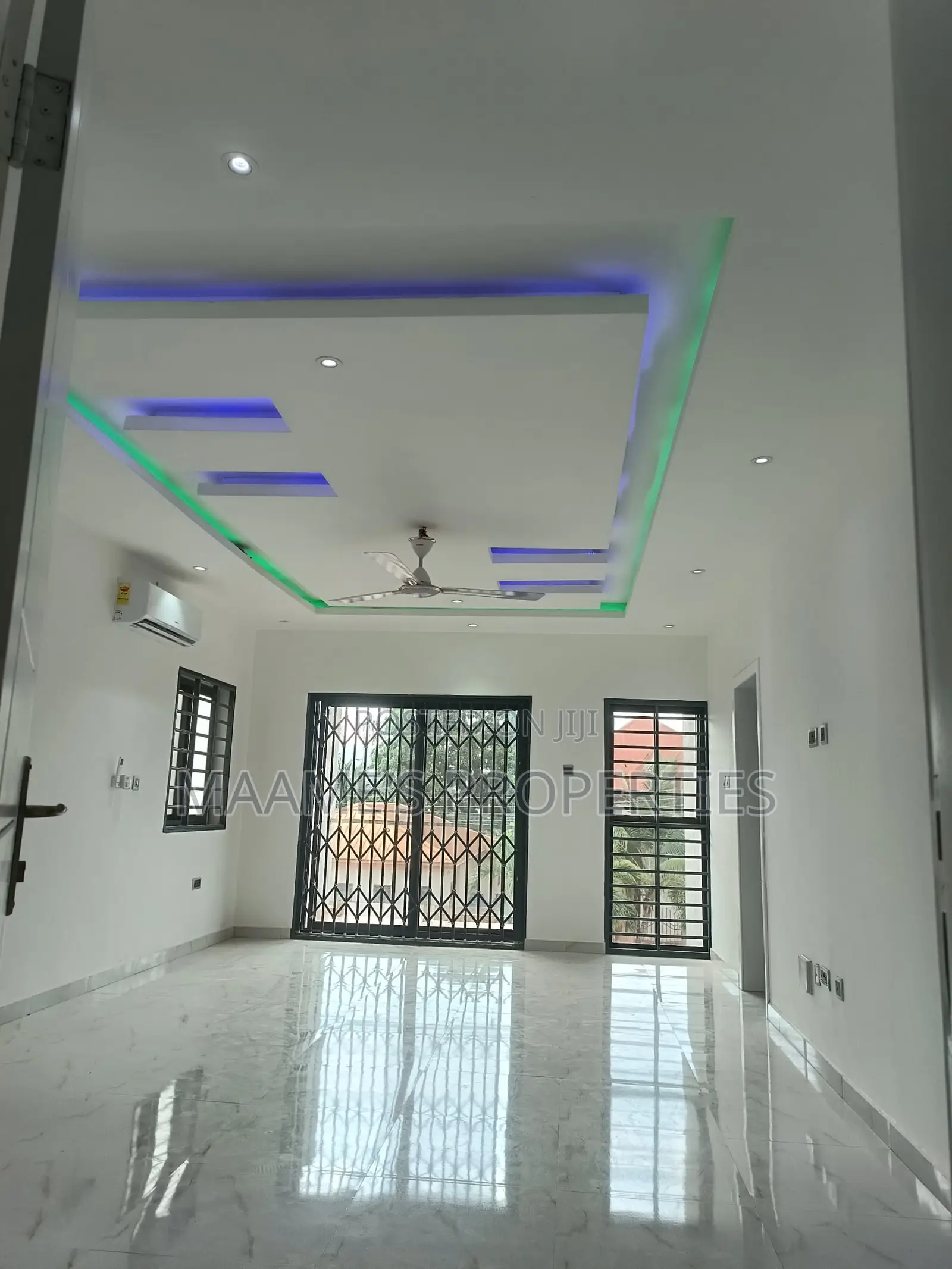 3bdrm Duplex in Oyarifa for sale